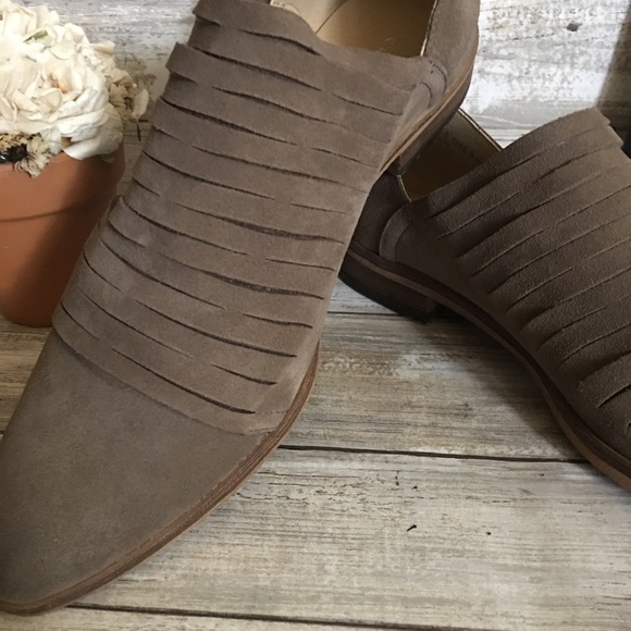 🛍 Host Pick 🛍 Chinese Laundry 9.5 Ankle Boots - Picture 7 of 7